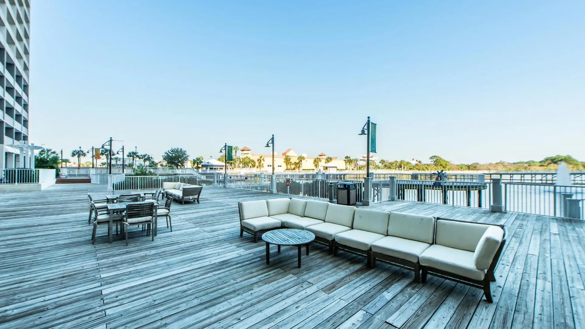 Laketown Wharf 1608 By Emerald Coast Retreats Panama City Beach Apartment