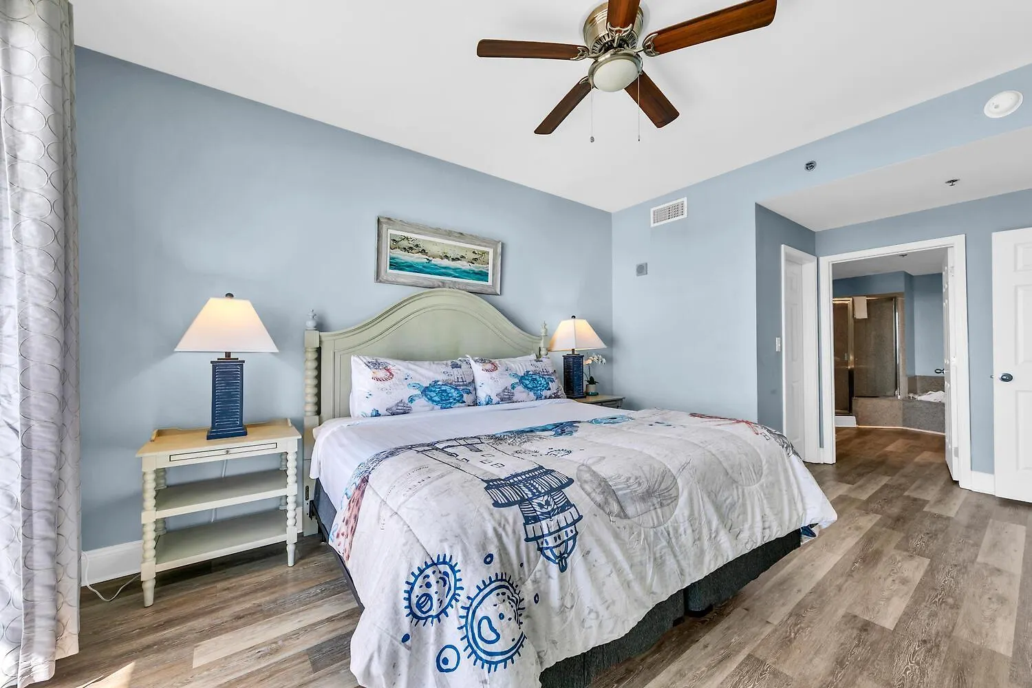 Apartment Laketown Wharf 1608 By Emerald Coast Retreats Panama City Beach United States