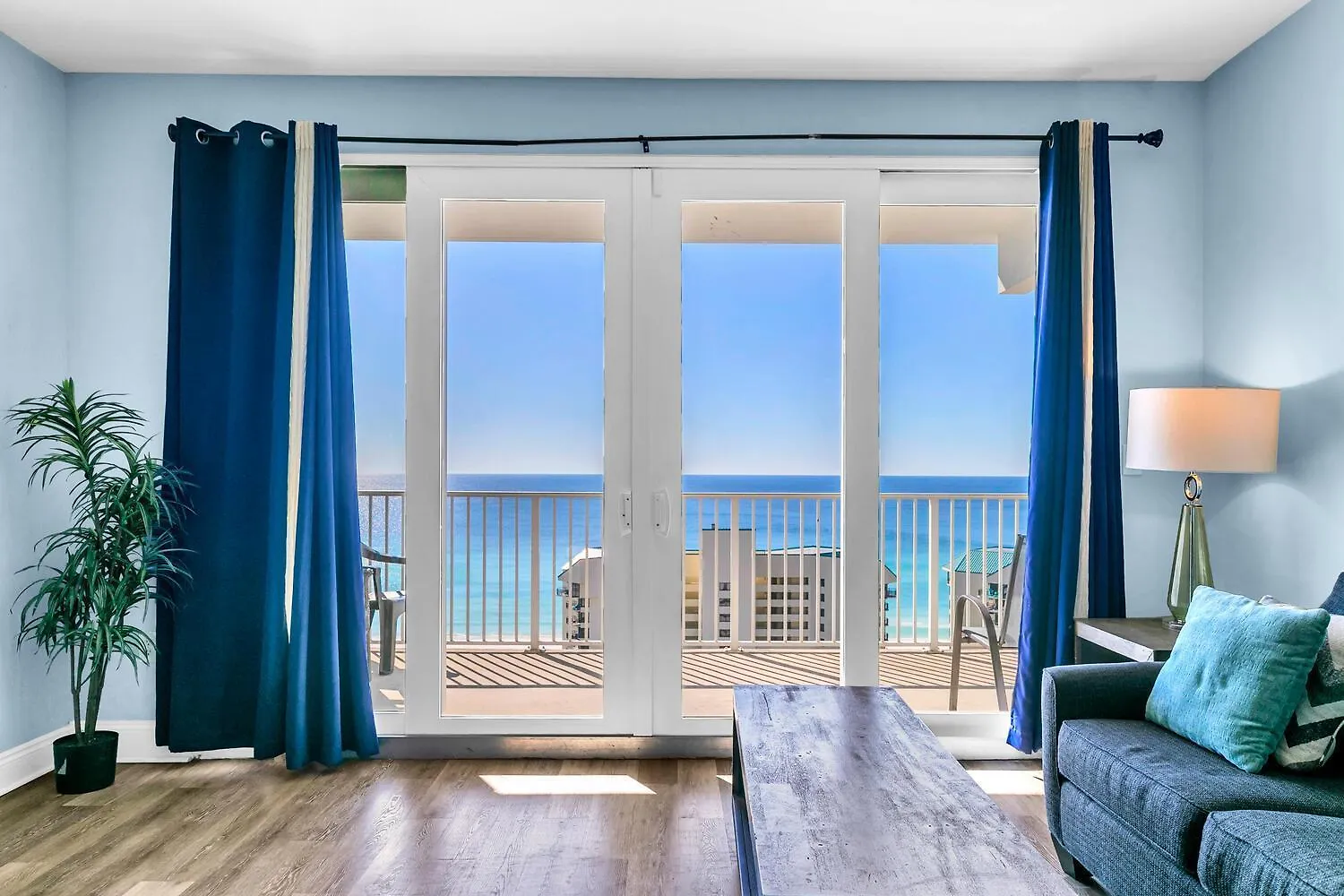 Laketown Wharf 1608 By Emerald Coast Retreats Panama City Beach