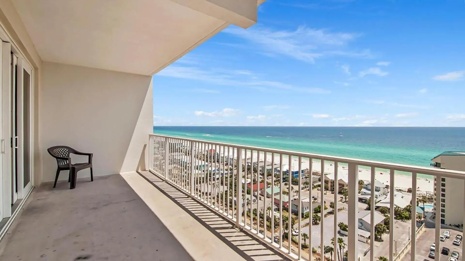 Laketown Wharf 1608 By Emerald Coast Retreats Panama City Beach Apartmán
