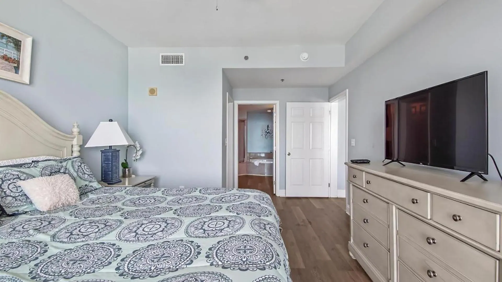 Laketown Wharf 1608 By Emerald Coast Retreats Panama City Beach Apartmán